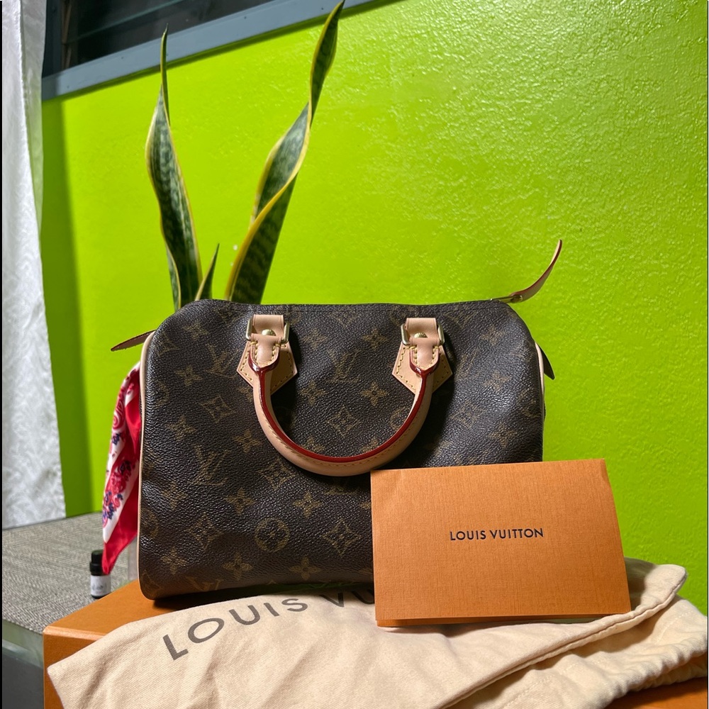 Speedy 25 Monogram
